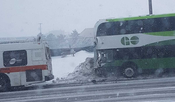 Crash when Go Bus rear ends MiWay bus